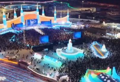 冰雪狂歡、古鎮(zhèn)漫游……外國游客解鎖中國游新玩法 新年入境游迎“開門紅”