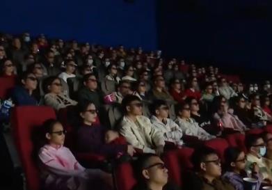 爆款I(lǐng)P→炫酷特效；工業(yè)化→精品化 多視角觀察光影世界 感知電影產(chǎn)業(yè)蓬勃活力