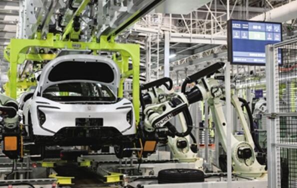 從“一擁而上”到分工協(xié)同 地方“十五五”汽車產(chǎn)業(yè)走向差異化發(fā)展