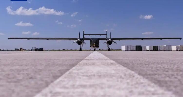 我國自主研發(fā)的“天馬-1000”無人運輸機成功首飛