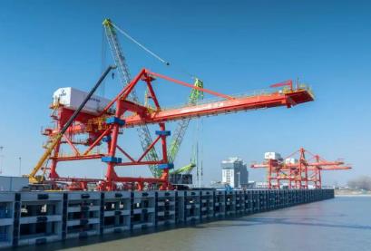 高速總里程破萬(wàn) 河南交通2025年“成績(jī)單”彰顯強(qiáng)省新作為