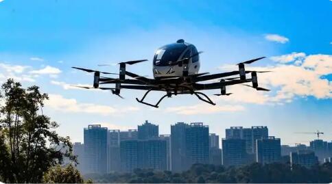 云南紅河：應(yīng)用場(chǎng)景多點(diǎn)開花 低空經(jīng)濟(jì)加速“騰飛”