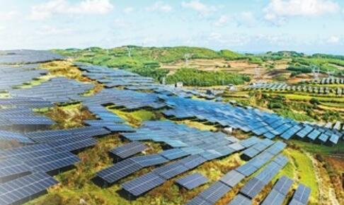 堅(jiān)持“雙碳”引領(lǐng)，推動(dòng)全面綠色轉(zhuǎn)型——著力推進(jìn)全年經(jīng)濟(jì)工作八大重點(diǎn)任務(wù)⑥