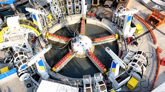 我國自主研制，全球最大直徑豎井掘進機“啟明號”始發(fā)