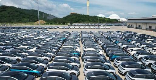 擴(kuò)規(guī)模、優(yōu)結(jié)構(gòu)  中國(guó)車市行穩(wěn)高質(zhì)量發(fā)展之路