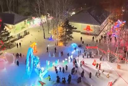 冬季假期旅游拉開春運(yùn)序幕 有何新特點(diǎn)？“Z世代”和“銀發(fā)族”重塑經(jīng)濟(jì)未來