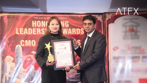 巾幗不讓須眉：ATFX高管Weems Chan獲評(píng)香港杰出領(lǐng)袖