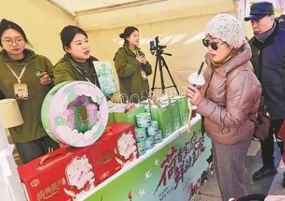 “中國荷藕之鄉(xiāng)”簽約合作忙