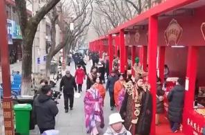 開啟“買買買+逛吃+沉浸式打卡”模式 節(jié)前消費(fèi)市場(chǎng)人氣爆棚、活力十足