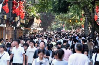 農(nóng)村居民撐起萬億旅游消費