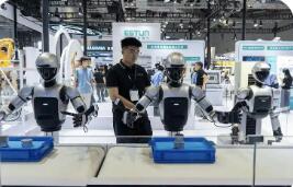 各地?fù)屪ト斯ぶ悄芙K端發(fā)展機(jī)遇