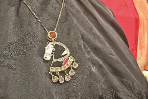 中國國家博物館推出“一匹黑馬”馬年系列文創(chuàng)