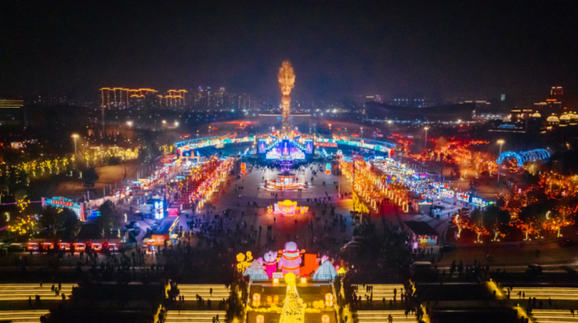 2026唐山南湖春節(jié)燈會(huì)閃耀新春