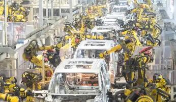 湖北老工業(yè)基地發(fā)力汽車產(chǎn)業(yè) 塑造發(fā)展新動(dòng)能