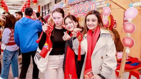 這個春節(jié)，中外游客“雙向奔赴”具象化了