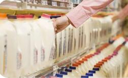 商務(wù)部：2月13日起對(duì)原產(chǎn)于歐盟的進(jìn)口相關(guān)乳制品征收反補(bǔ)貼稅