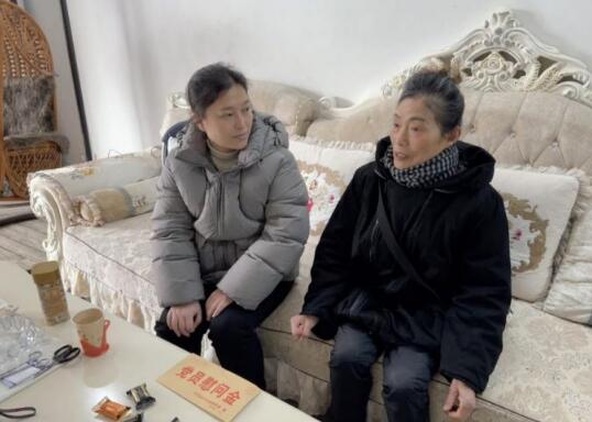 歲末寒冬暖意濃 走訪慰問心連心