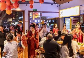 河南春節(jié)消費(fèi)市場(chǎng)，“爆”了