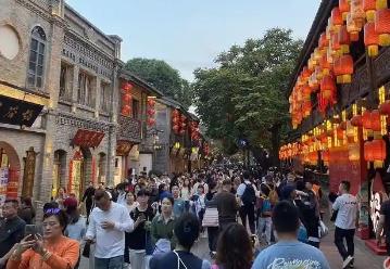 超700億元！福建春節(jié)消費市場年味濃、活力足、人氣旺