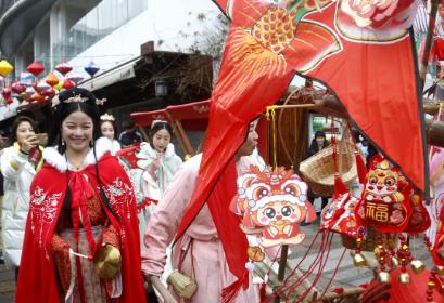 出游流行“新中式”，跟著年俗打卡受熱捧