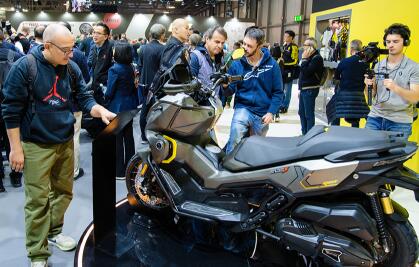 出口創(chuàng)近年新高 中國(guó)摩托車憑什么在海外“狂飆”