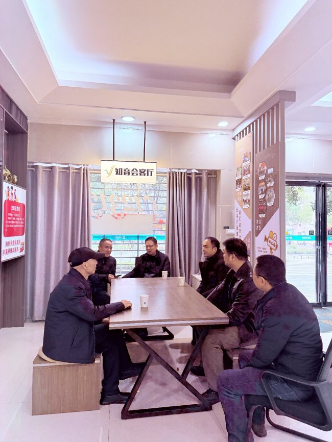 湖北黃州：策馬揚鞭啟新程 奮楫篤行正當(dāng)時