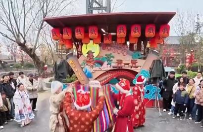 “老空間”被激活成為城市“新地標(biāo)” “情緒經(jīng)濟(jì)”成為消費(fèi)新熱點(diǎn)