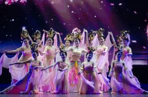 專業(yè)藝術從“深閨”走上“云端”