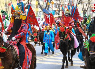 踏著新春的鼓點(diǎn)，隴州社火“燃”起來(lái)了！