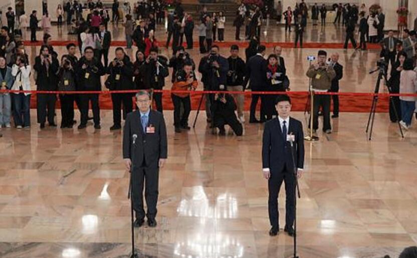 昂揚奮發(fā) 共赴新程——十四屆全國人大四次會議首場“代表通道”掃描