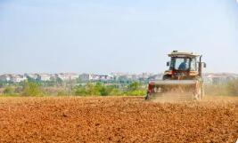 一手抓發(fā)展 一手抓幫扶  江蘇進一步鼓起農(nóng)民“錢袋子”