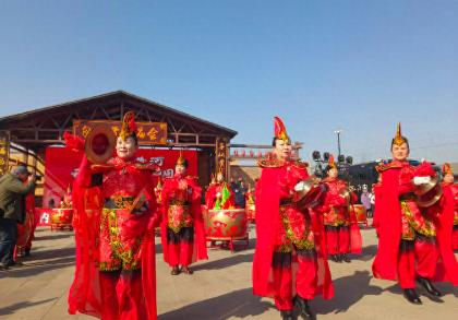 內蒙古黃河開河觀凌文化周啟幕