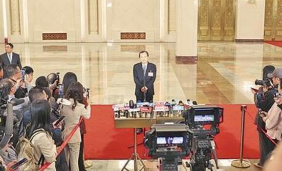 第二場“部長通道”：回應關切真抓實干