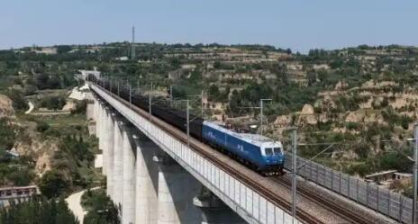 浩吉鐵路累計(jì)運(yùn)量突破5億噸