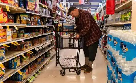 美國消費者信心指數(shù)大跌 通脹預(yù)期上升