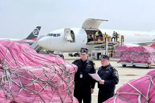 “溫州—達(dá)卡”國(guó)際貨運(yùn)航線順利開(kāi)通