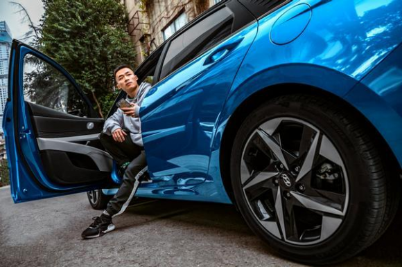 北京現(xiàn)代伊蘭特，收獲甜甜的戀愛(ài)