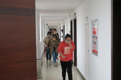 河南潢川煙草分公司：開展消防應(yīng)急演練 提升實(shí)戰(zhàn)應(yīng)對(duì)能力