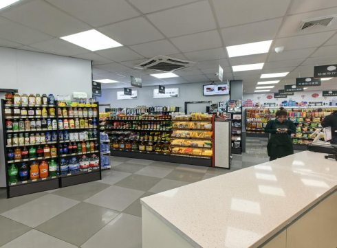 “數(shù)智”轉(zhuǎn)型揚(yáng)帆起，小店舊貌煥新顏