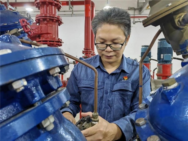 ?湖南中煙長沙卷煙廠: 陳偉能:拼搏“不響”,做事有聲