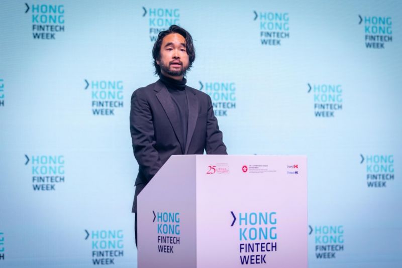 鄭志剛|新世界中國(guó)2023年內(nèi)地物業(yè)銷(xiāo)售創(chuàng)佳績(jī)，藝術(shù)元素突破行業(yè)邊界