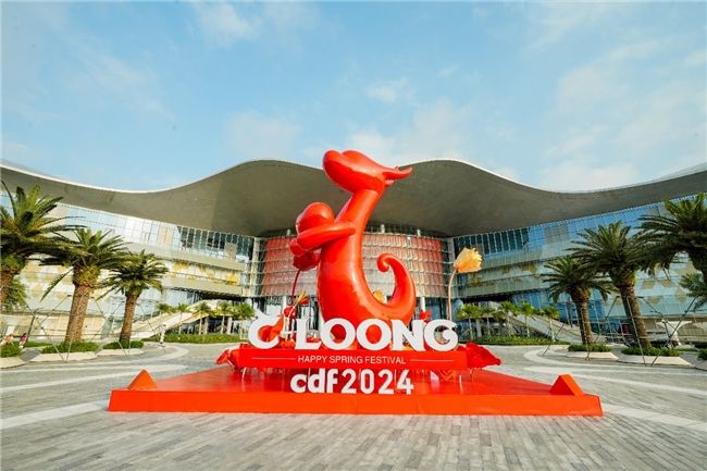  迎“消費(fèi)促進(jìn)年”點(diǎn)燃春節(jié)文旅熱潮，中免集團(tuán)海南免稅店齊發(fā)力 