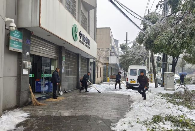 武漢新洲煙草：逆“寒”而上抗冰雪 以動(dòng)止“凍”保生產(chǎn)