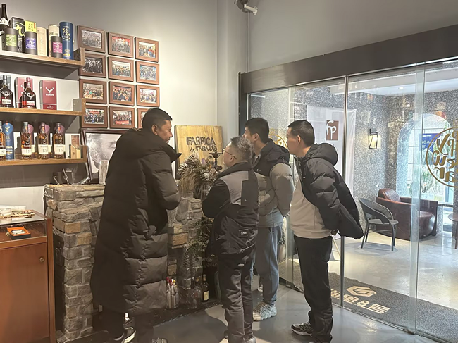 學習專業(yè)雪茄吧 互學共建助發(fā)展