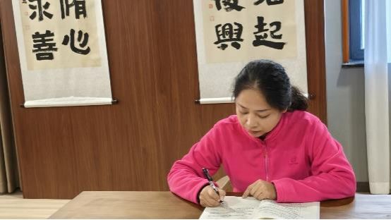 湖北黃石：平凡崗位求卓越 柔肩似鐵勇?lián)?dāng)