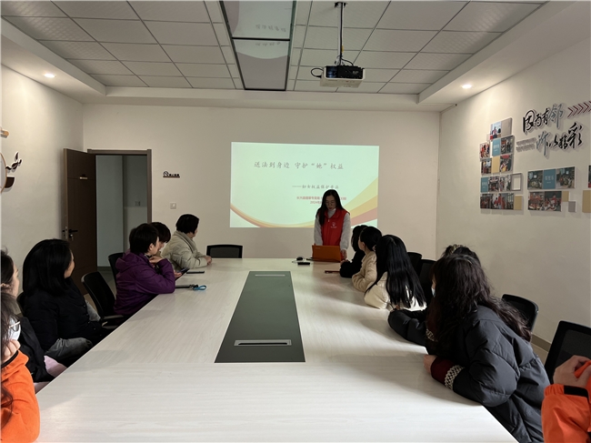 湖州市長(zhǎng)興縣煙草專賣局：送法到身邊 守護(hù)“她”力量