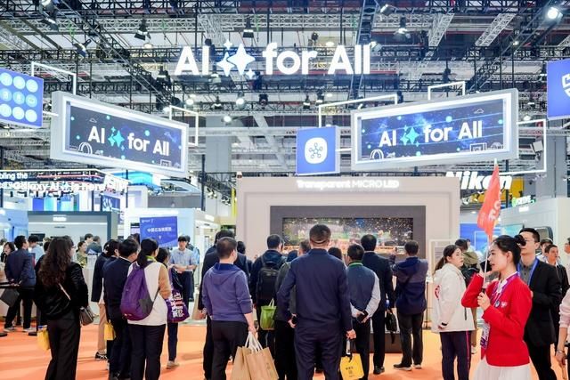 三星進博會大秀AI，創(chuàng)新科技碰撞未來生活