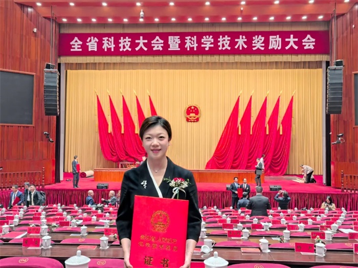 遵義醫(yī)科大學(xué)附屬醫(yī)院劉雪梅教授領(lǐng)銜項目獲貴州省自然科學(xué)一等獎