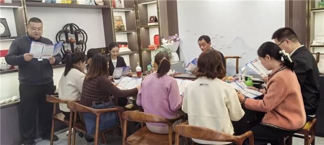 法治春風(fēng)，吹遍萬家田野