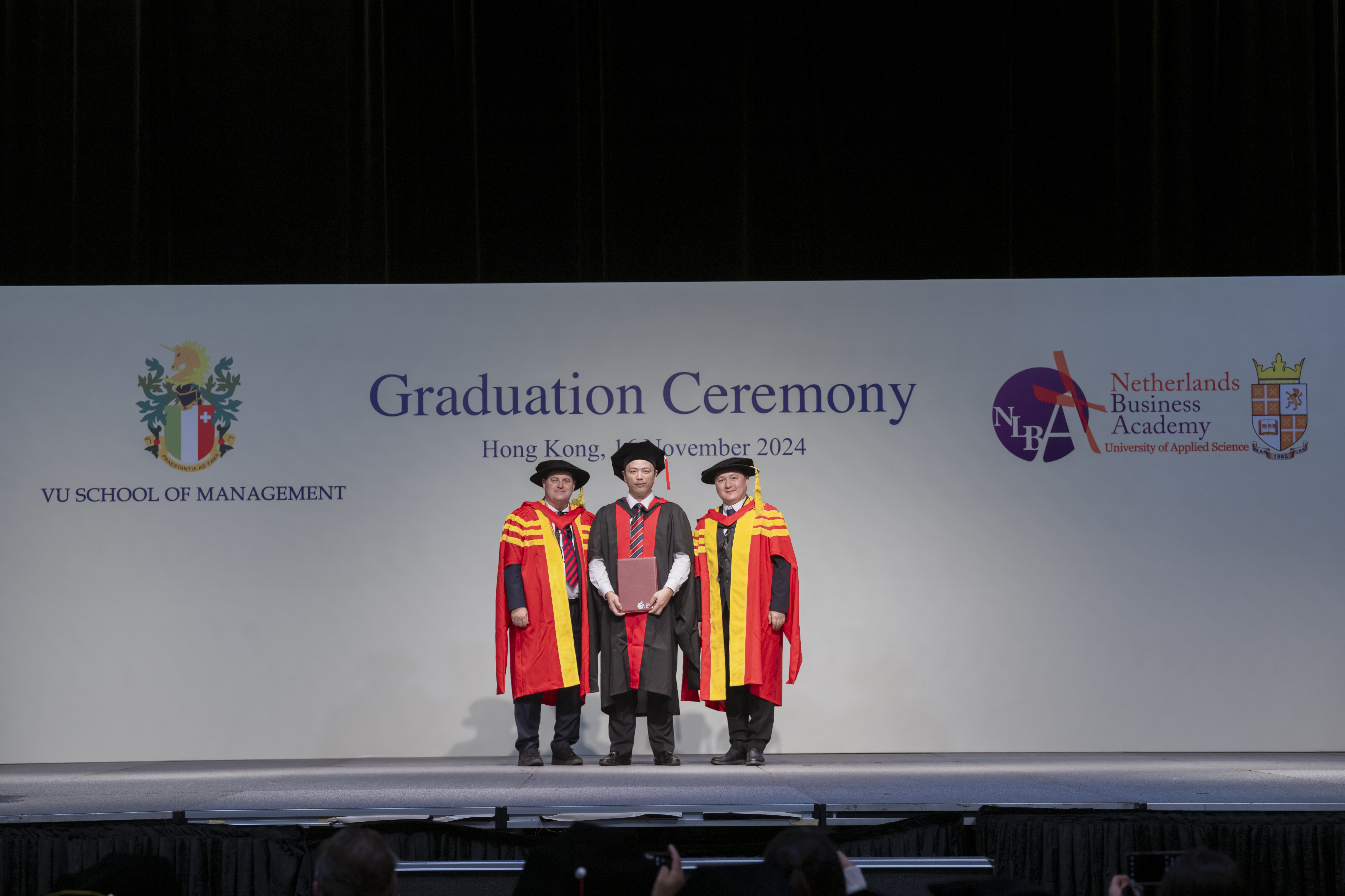 林超龍博士榮耀登頂，共赴學(xué)術(shù)巔峰盛宴